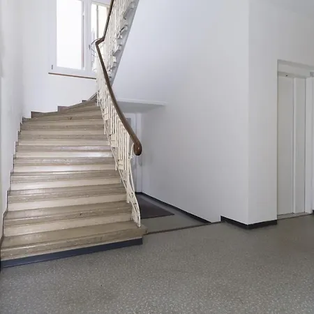 Downtown Deluxe With Queen Bed Be-25 *